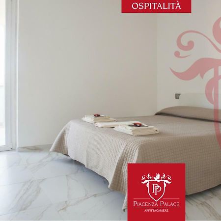 Affittacamere Piacenza Palace 外观 照片