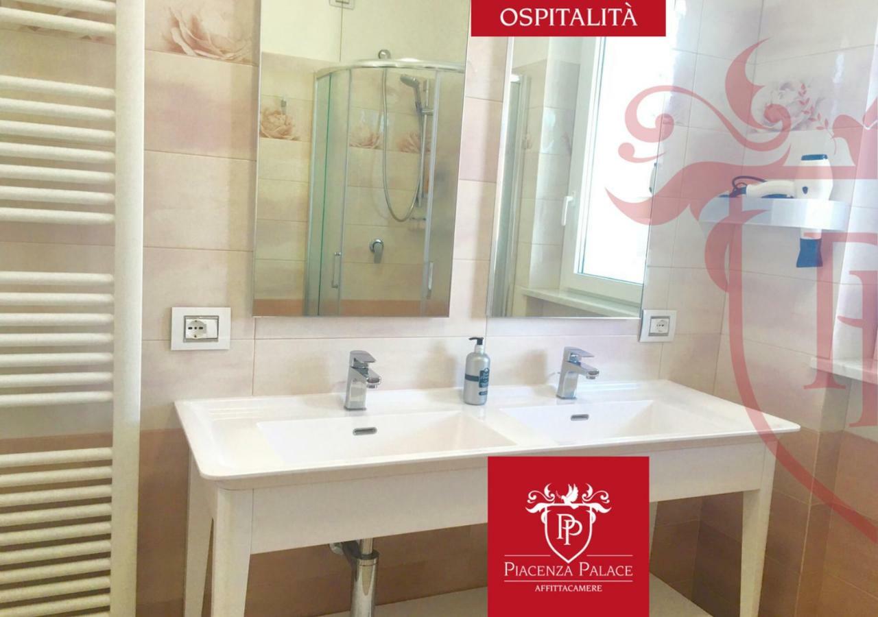Affittacamere Piacenza Palace 外观 照片