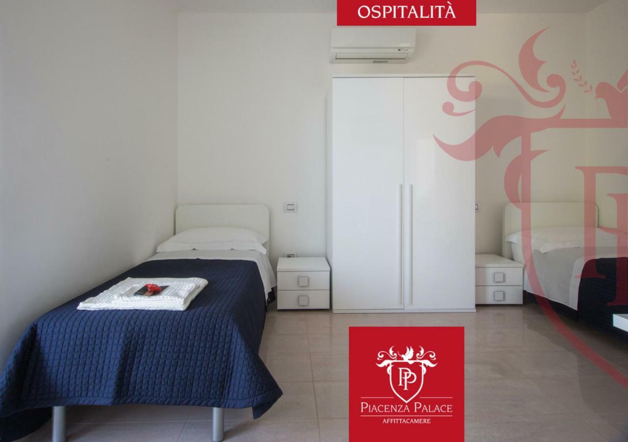 Affittacamere Piacenza Palace 外观 照片